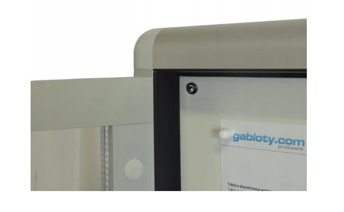 Gablota zewnętrzna dwudrzwiowa wolnostojąca VCD-WL 150-zawias-otwarcie.jpg