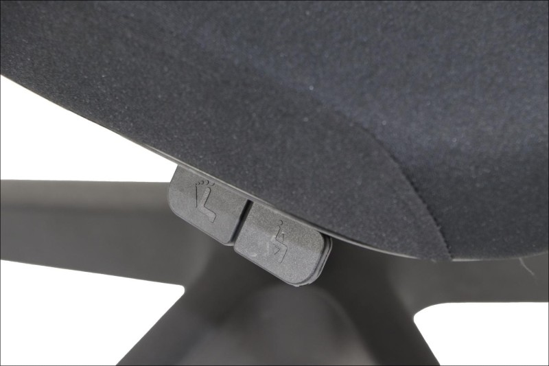 Larck-detail5.JPG