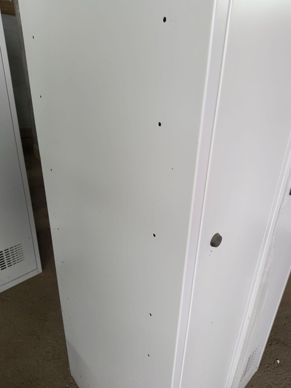 uszkodzone sum320w1outlet2.jpg