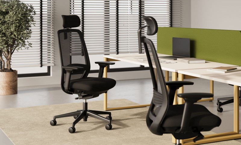 elovie-swivel-chair-sohos-sqart-nowy-styl-arrangement-02-53924_1600x960.jpg