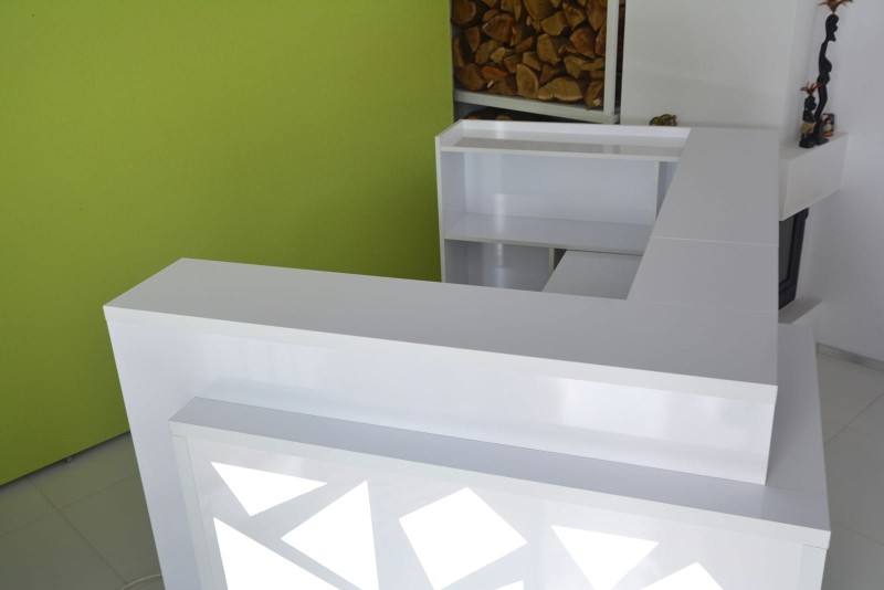 Lada Recepcyjna Lo216-8.jpg